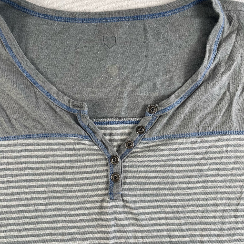 KUHL Striped Short Sleeve Henley Top in Light Gray and Heather Blue small - Picture 3 of 8